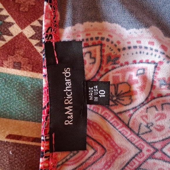 R&M Richards Size 10 Sheeth Dress/With Necklace. - Picture 5 of 7